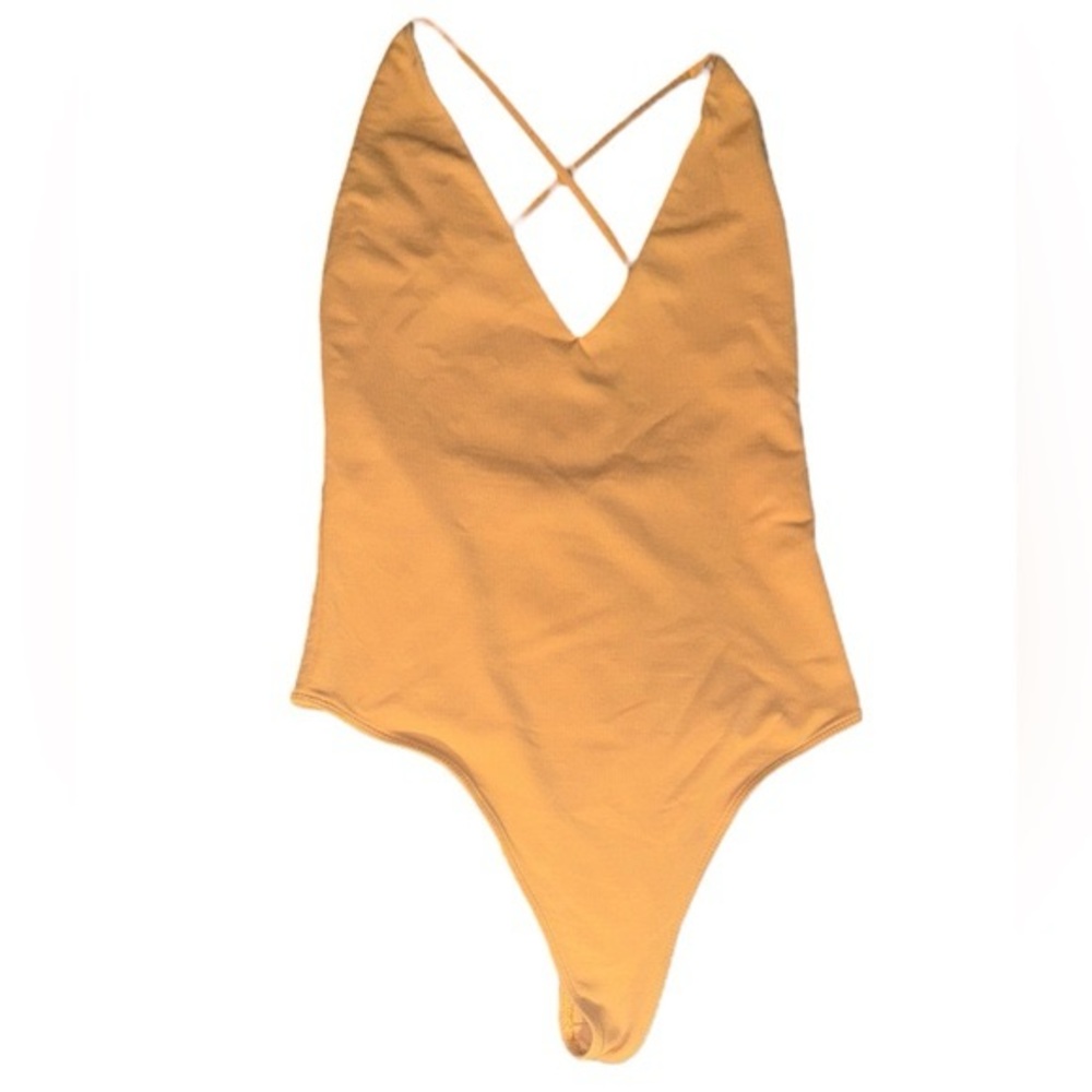 HP BABATON Contour Cambria Peach V-Neck Strappy Thong Bodysuit BNWOT